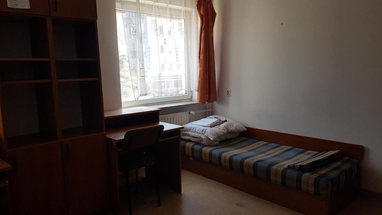 Dom Studencki Nr 11 Gdansk Brzezno Hostel — Photos 3